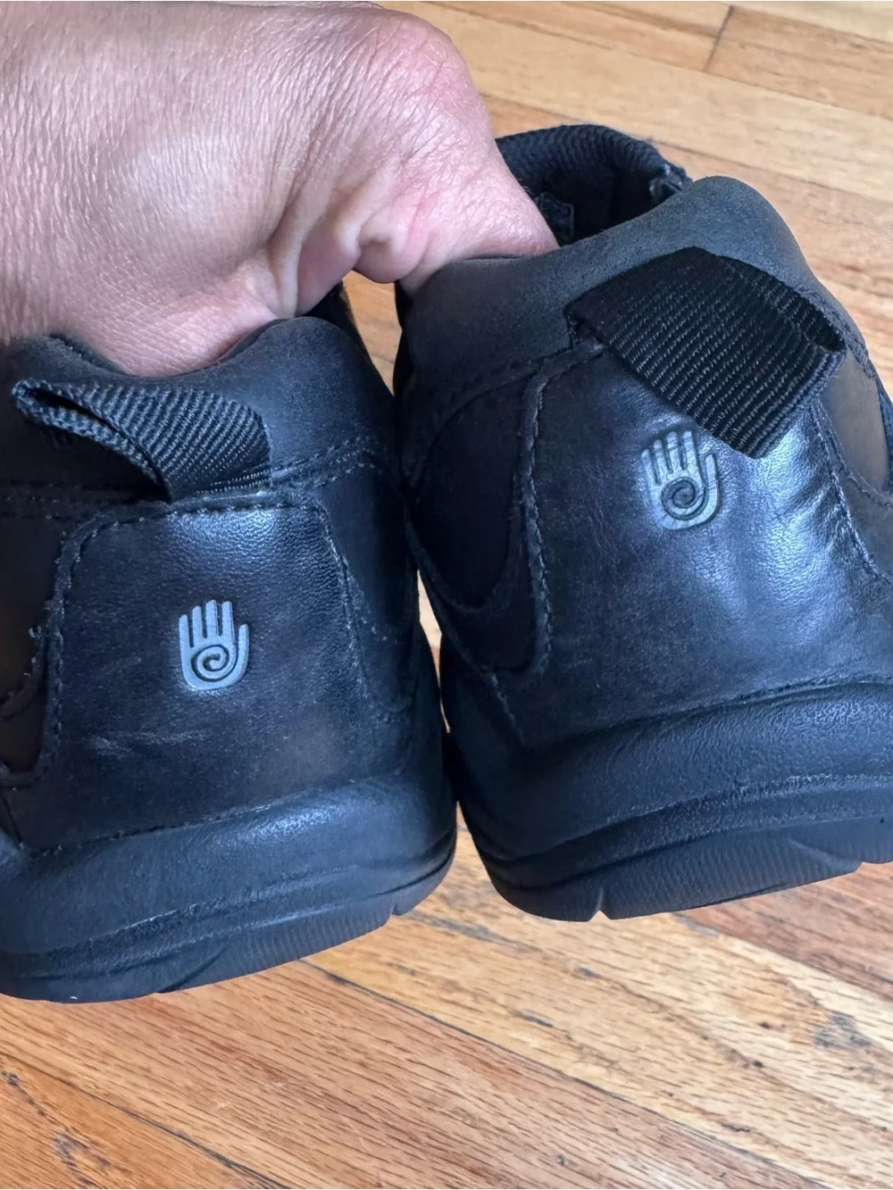 Teva Kimtah slip-on leather trail shoes 8.5